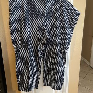 Old navy cropped pants